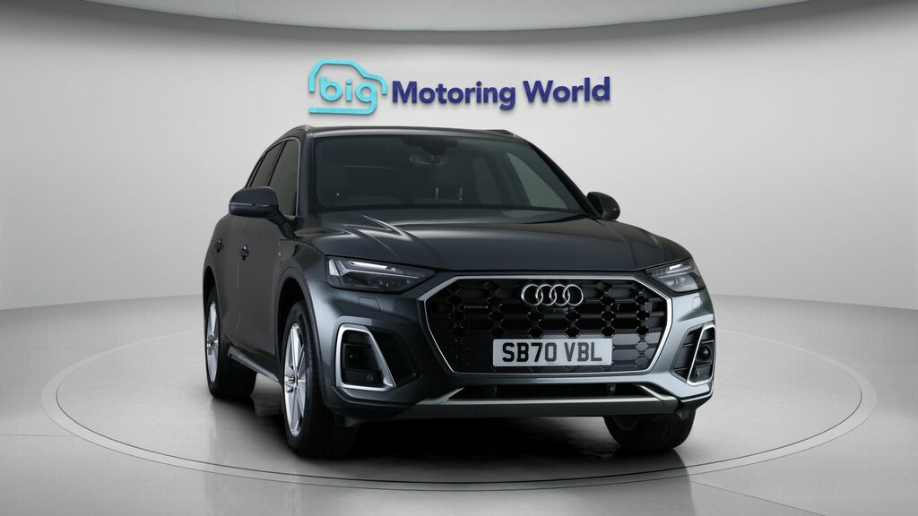 Audi Q5 S Line SB70VBL Grey #2