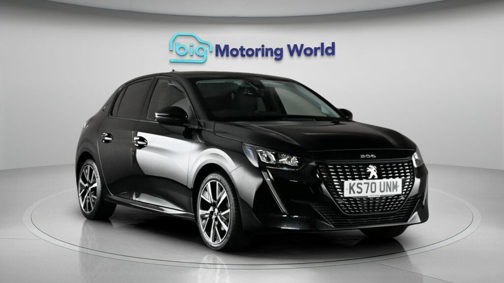 Peugeot 208 Allure Black #2