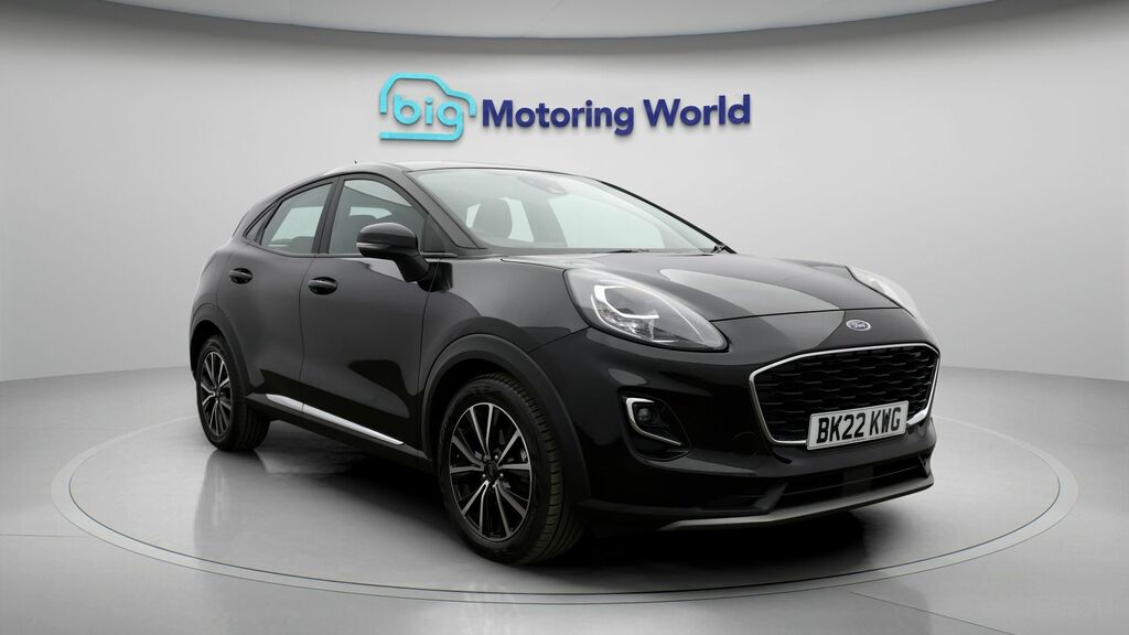 Ford Puma Titanium Black