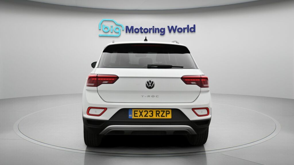 Volkswagen T-Roc Life EX23RZP White #6