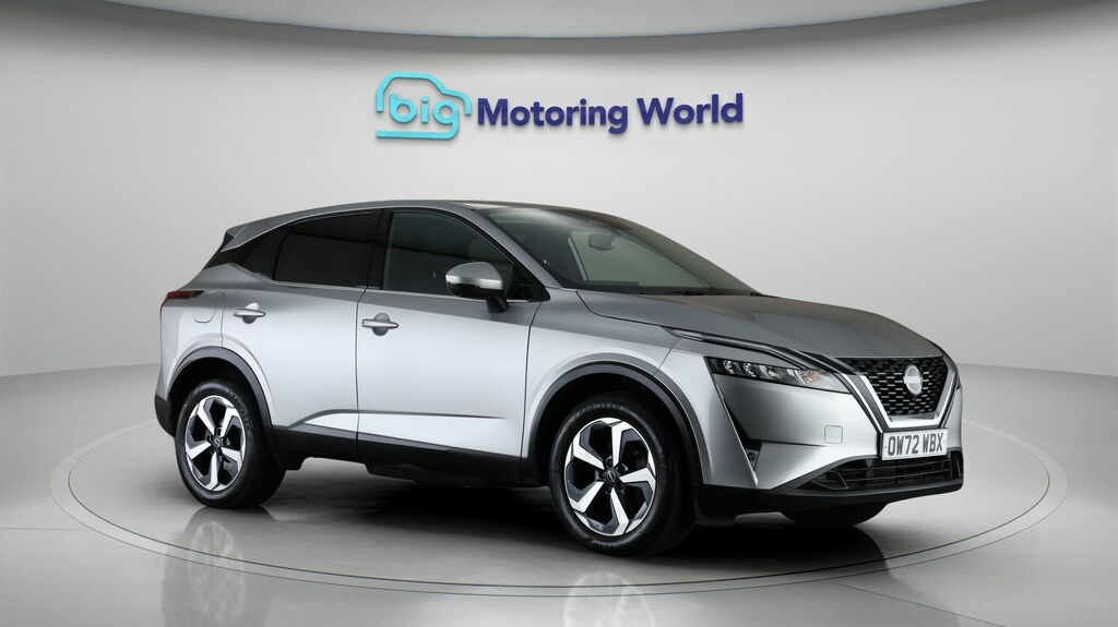 Nissan Qashqai N-connecta Silver