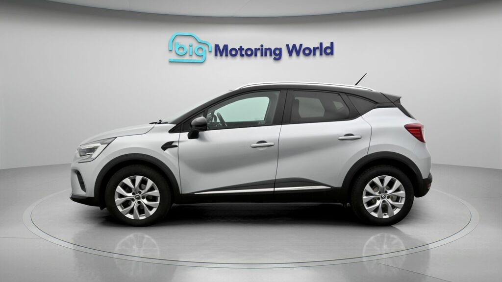 Renault Captur Iconic Black #4