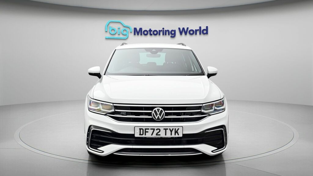 Volkswagen Tiguan R-line Edition DF72TYK White #2