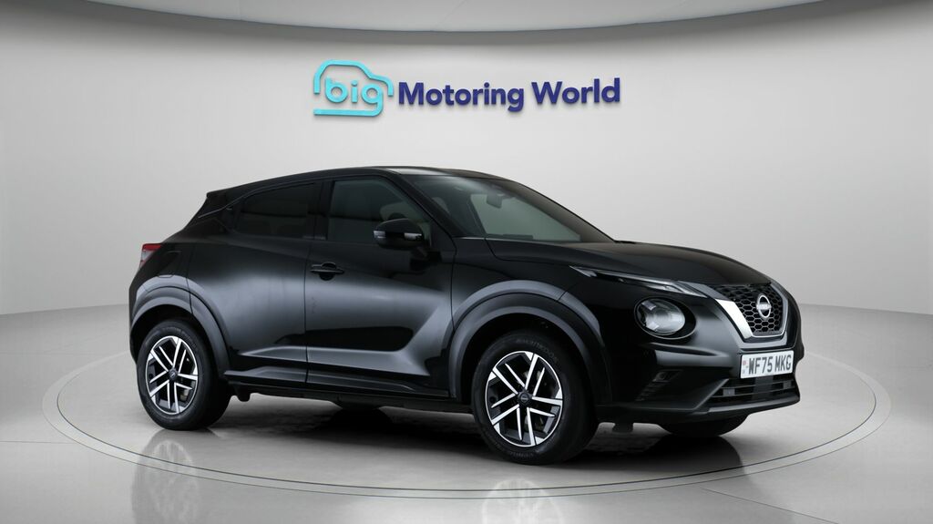 Nissan Juke N-connecta Black