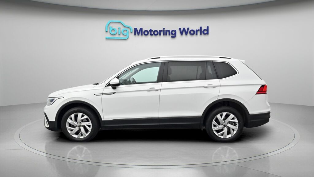 Volkswagen Tiguan Allspace Life White #4