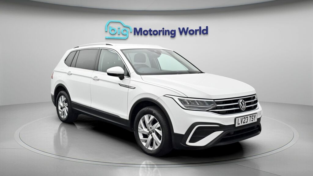 Volkswagen Tiguan Allspace Life White