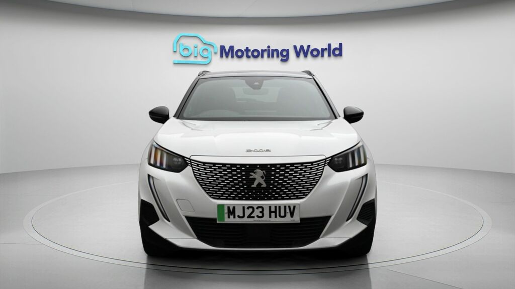 Peugeot e-2008 Gt Premium MJ23HUV White #2