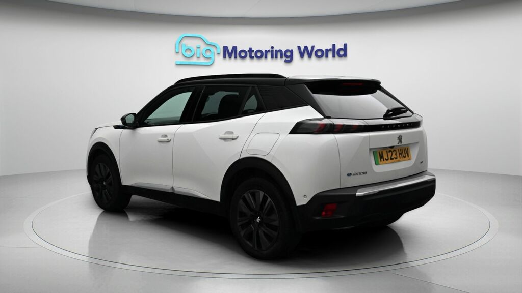 Peugeot e-2008 Gt Premium MJ23HUV White #5