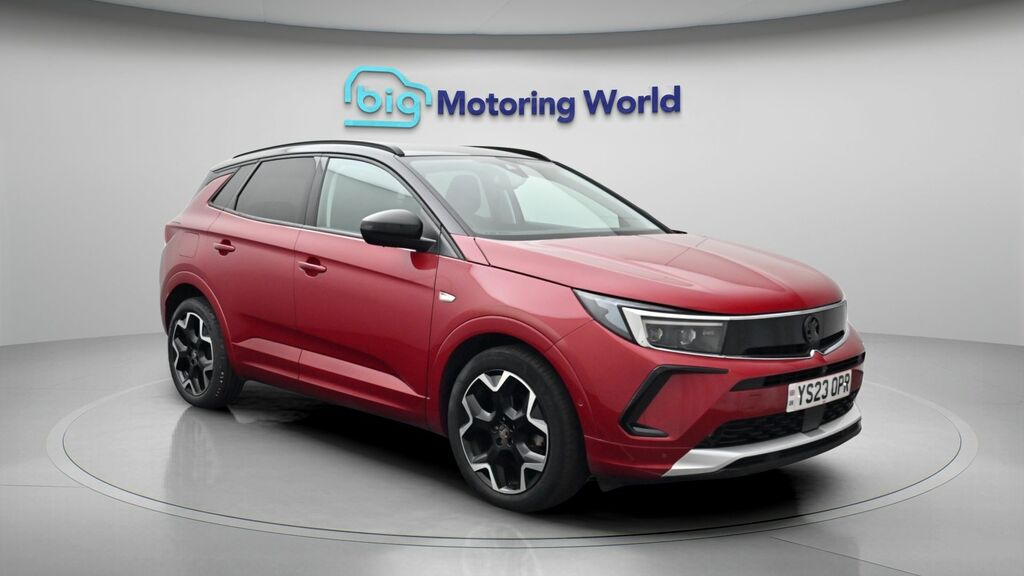Vauxhall Grandland Ultimate Red