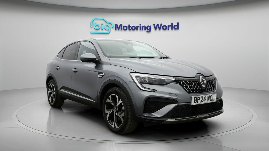 Renault Arkana Techno Grey