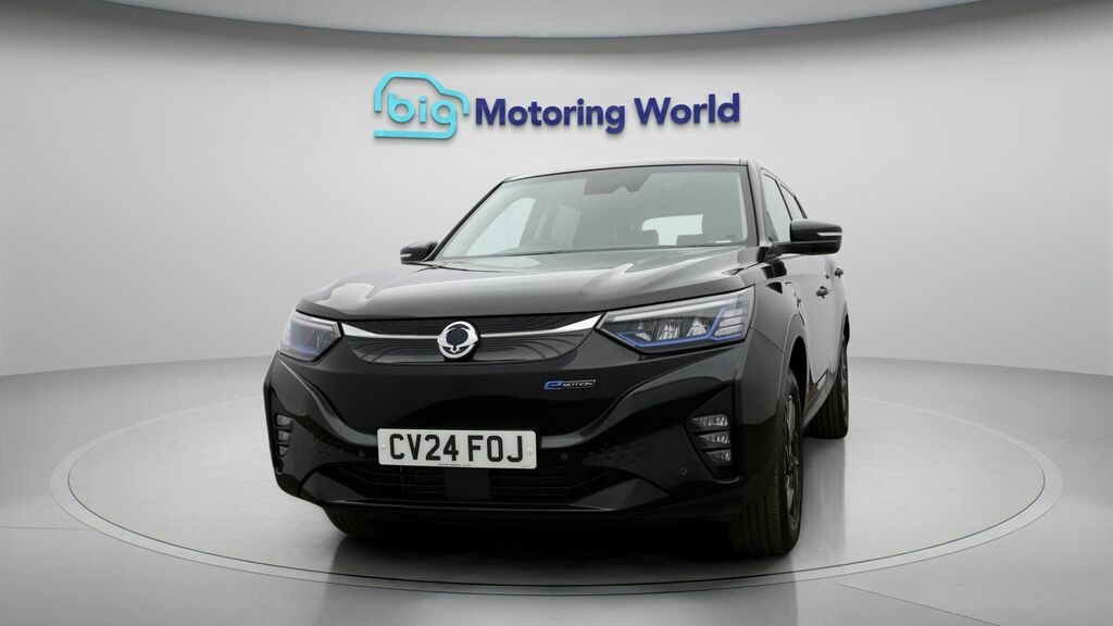 SsangYong Korando e-Motion Ultimate Black #2