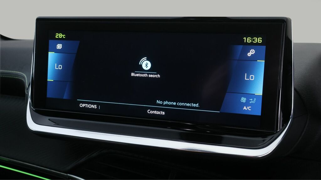 Peugeot e-2008 100Kw Allure 50Kwh White #21