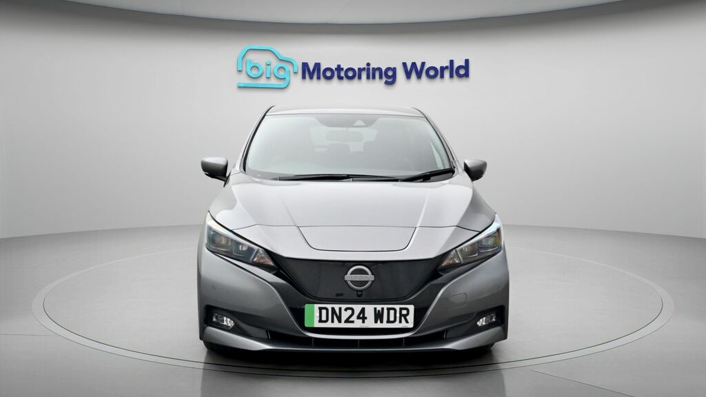 Nissan Leaf Tekna Grey #2