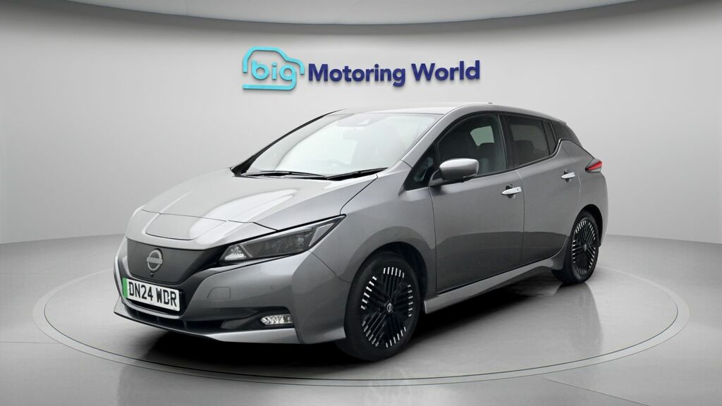 Nissan Leaf Tekna Grey #3