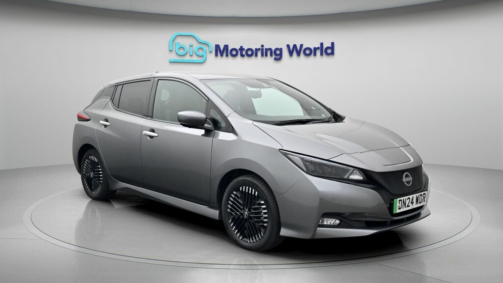 Nissan Leaf Tekna Grey