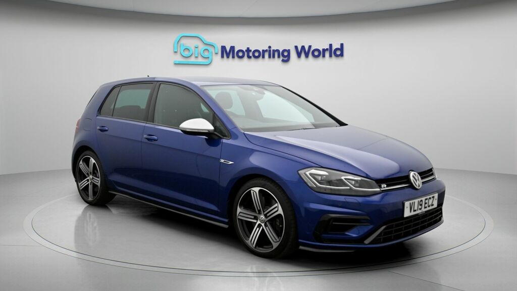 Volkswagen Golf R Blue