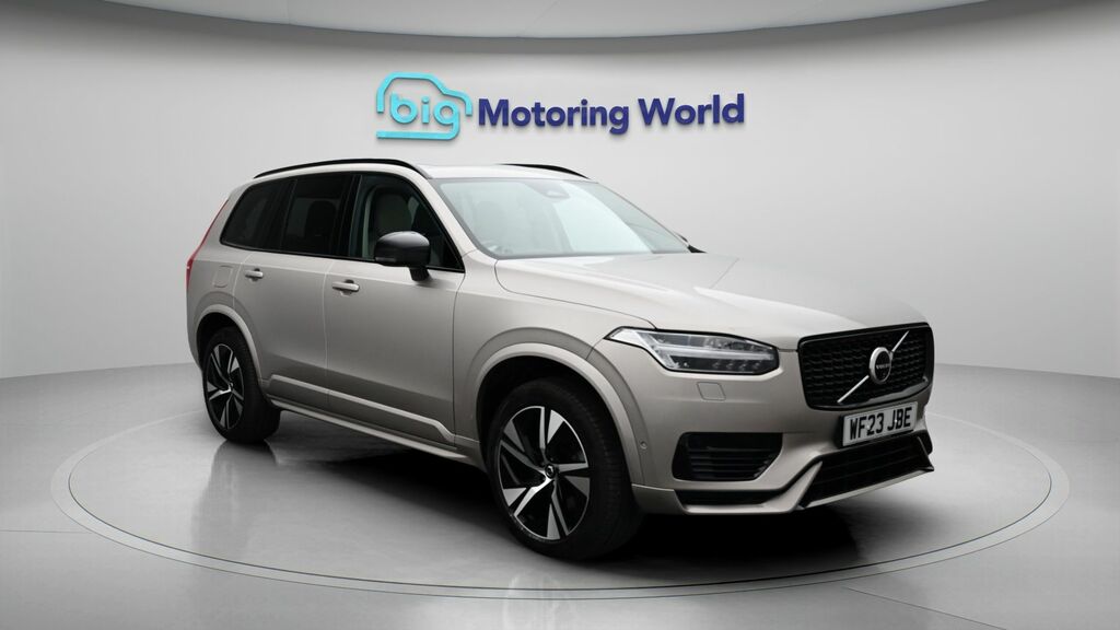 Volvo XC90 Plus Gold