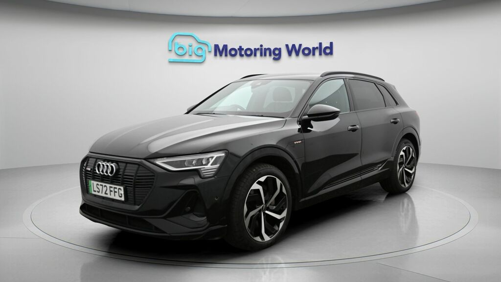Audi E-tron Black Edition Black #3