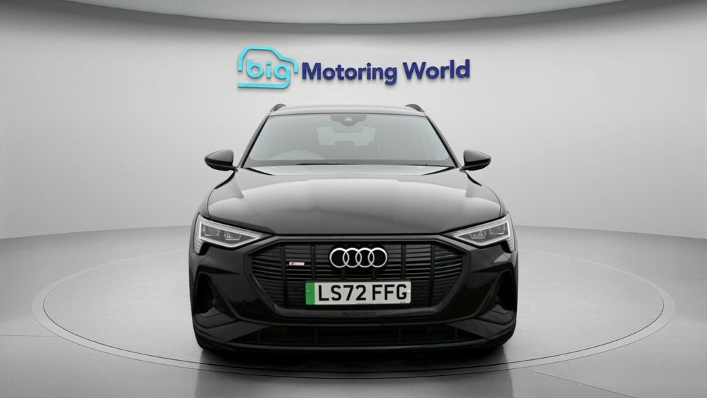 Audi E-tron Black Edition Black #2