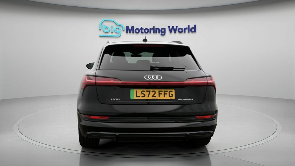 Audi E-tron Black Edition Black #6
