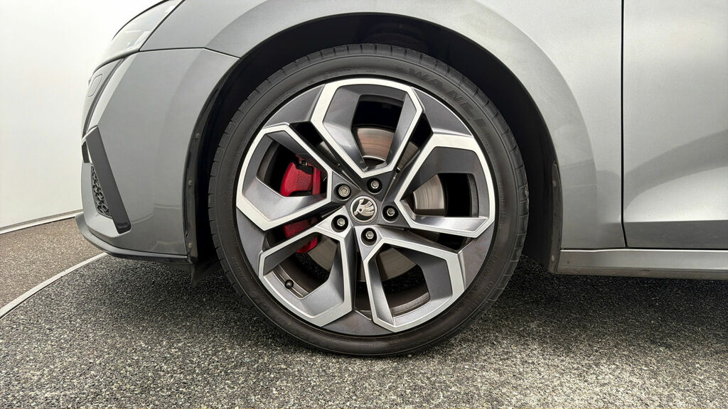 Skoda Octavia 2.0 Tdi 150 Se L Dsg Silver #17