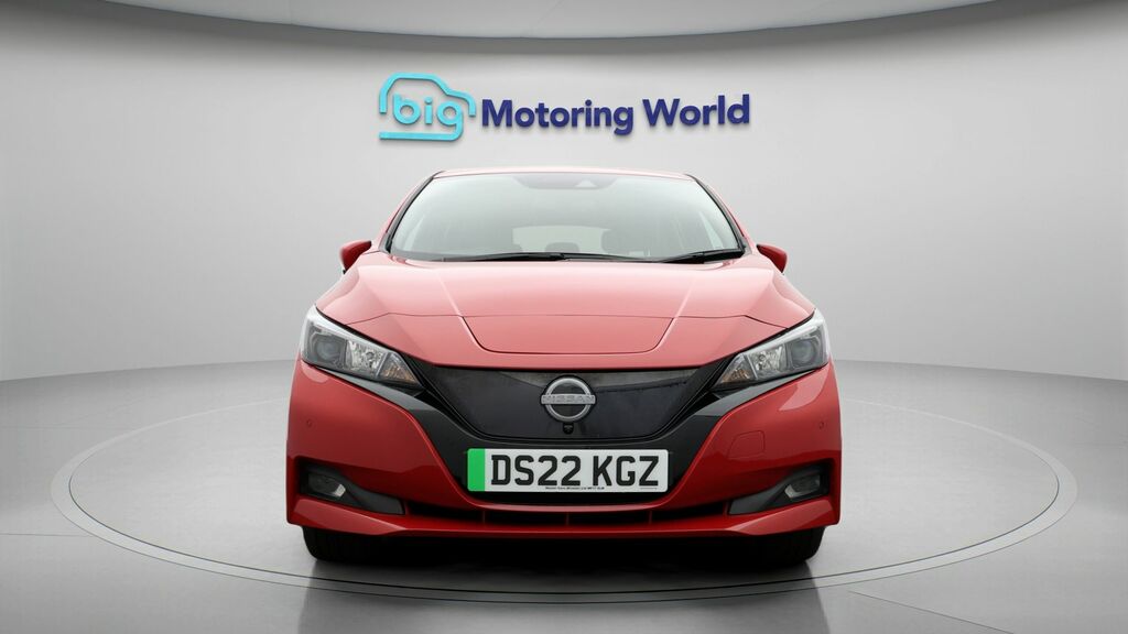 Nissan Leaf E N-connecta Red #2