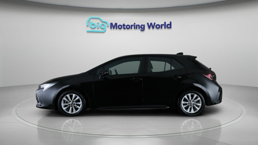 Toyota Corolla Icon Black #4