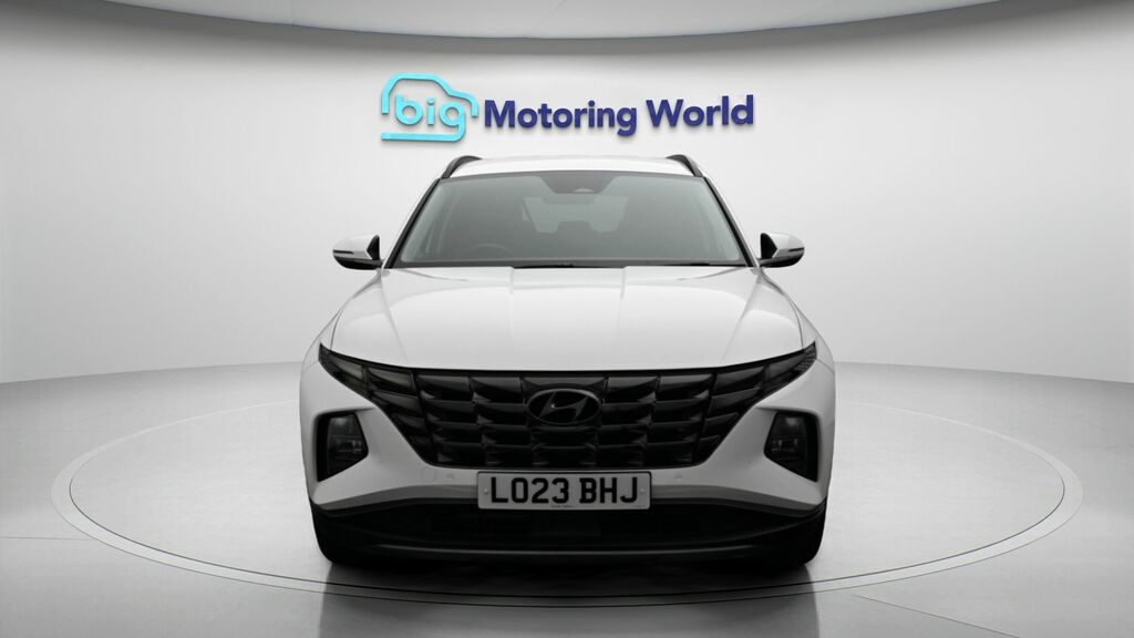 Hyundai Tucson Premium LO23BHJ White #2