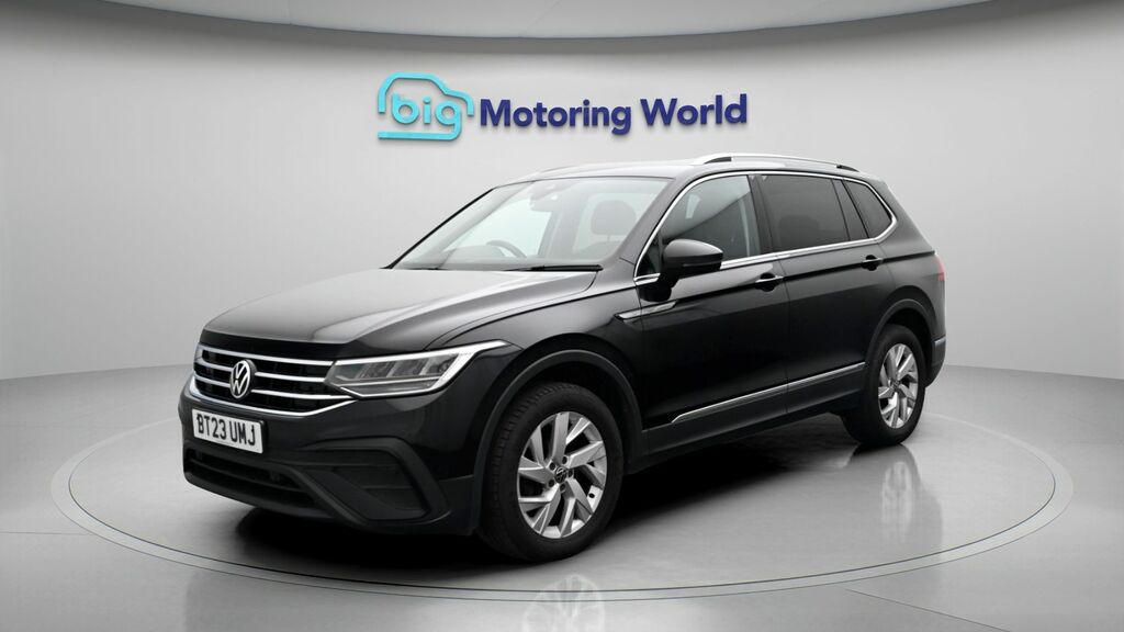 Volkswagen Tiguan Allspace Life BT23UMJ Black #3