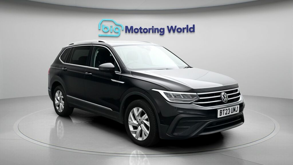 Volkswagen Tiguan Allspace Life Black