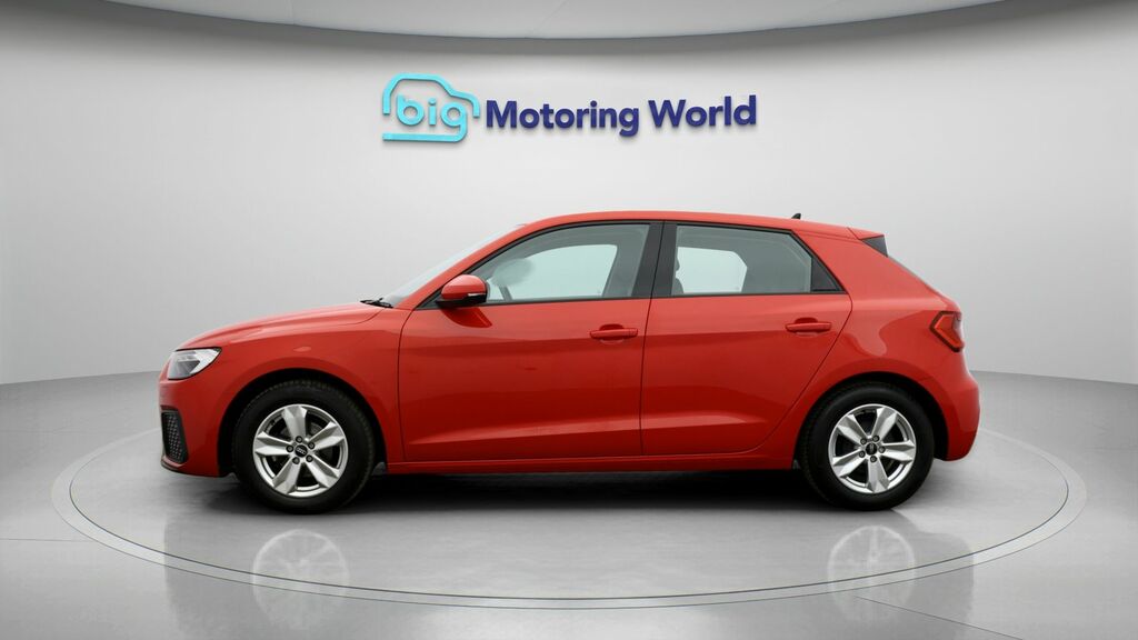 Audi A1 Technik Red #4