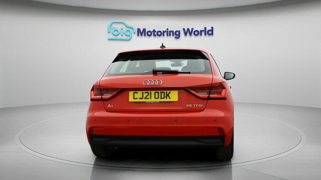 Audi A1 Technik Red #6