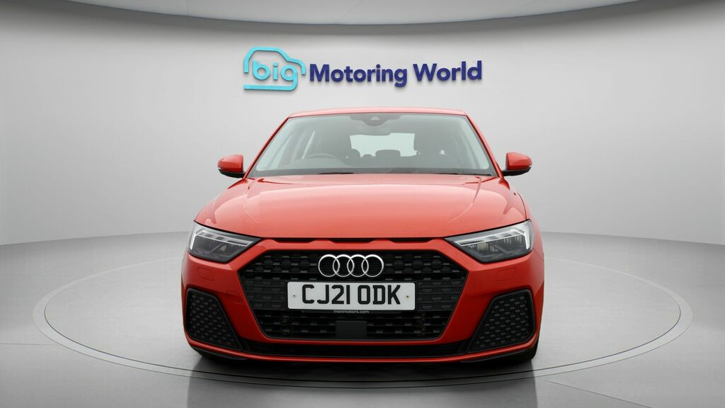 Audi A1 Technik Red #2