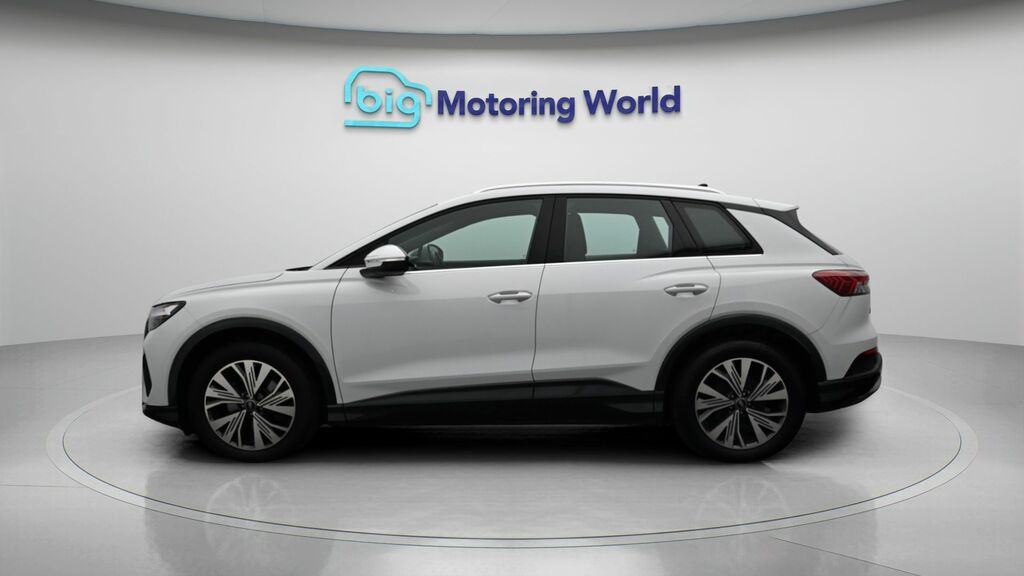 Audi Q4 E Tron Sport White #4