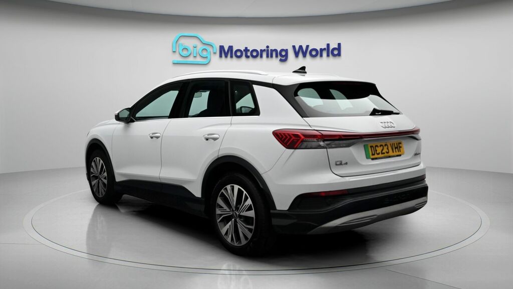 Audi Q4 E Tron Sport White #5