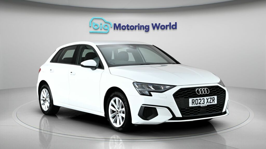 Audi A3 Technik White