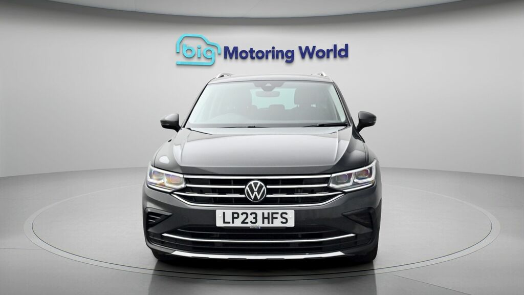 Volkswagen Tiguan Elegance Grey #2