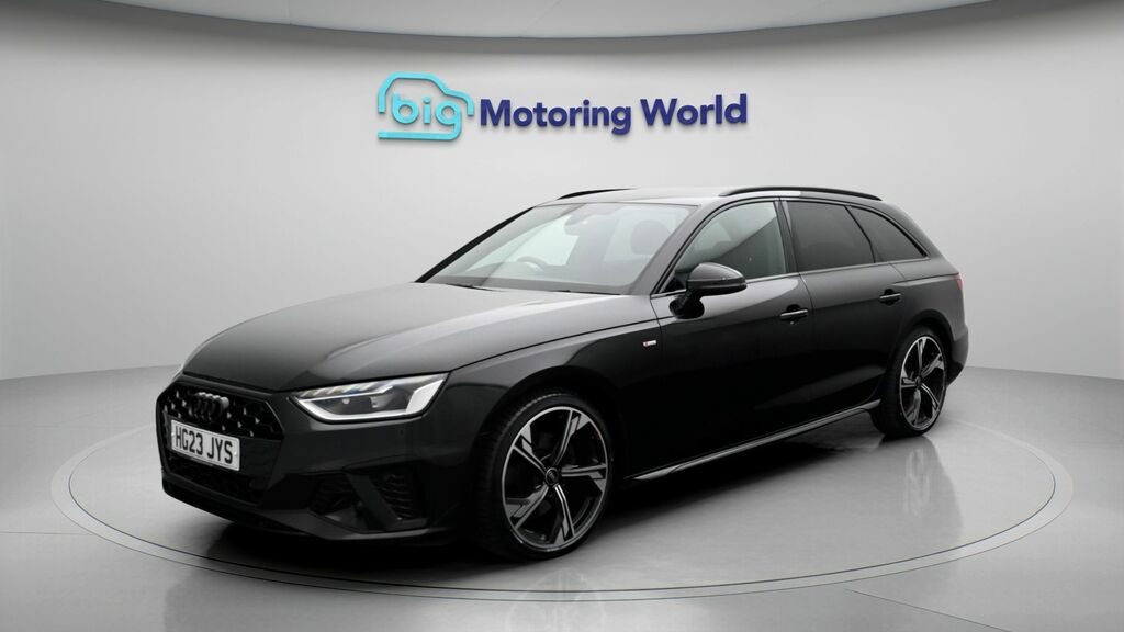 Audi A4 Avant Black Edition HG23JYS Black #3