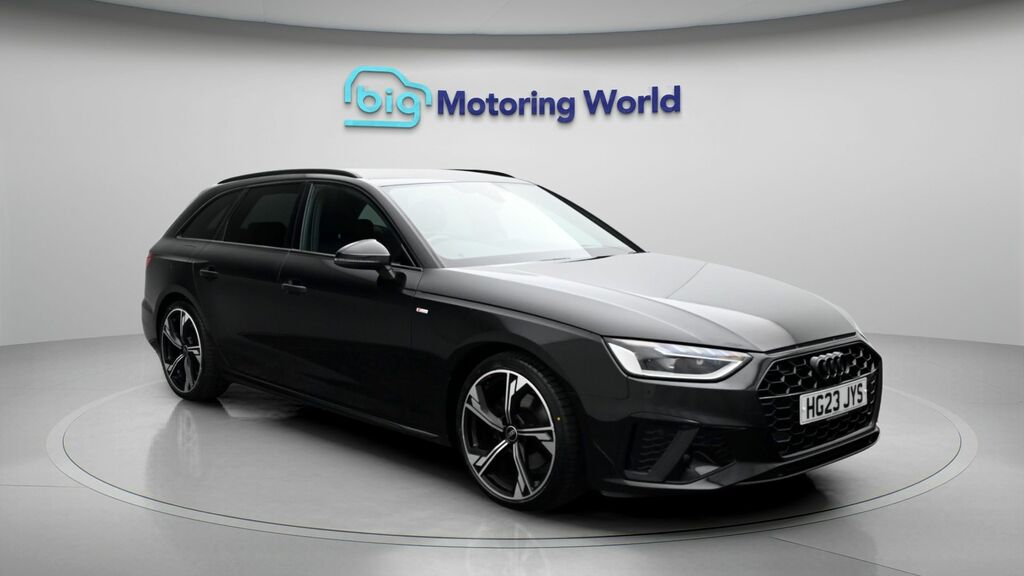 Audi A4 Avant Black Edition Black