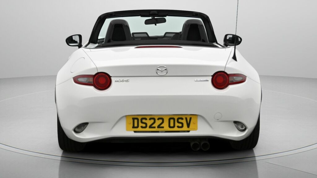 Mazda MX-5 Se-l White #6