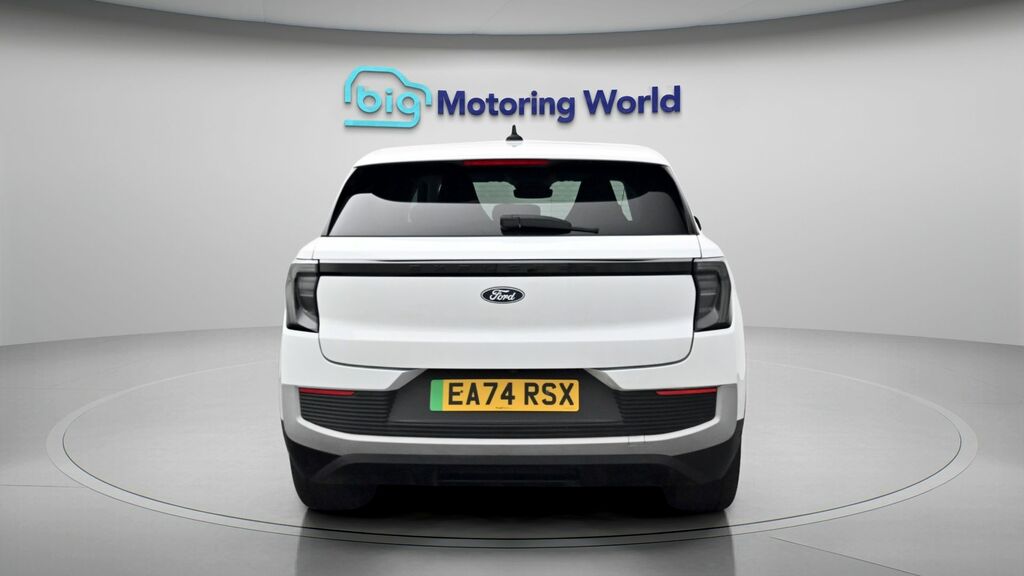 Ford Explorer Select White #6