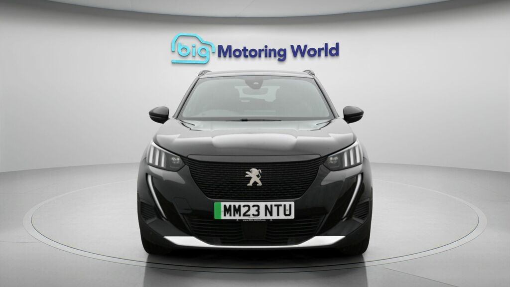 Peugeot e-2008 Gt Black #2