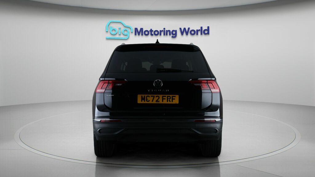 Volkswagen Tiguan Allspace Life Black #6