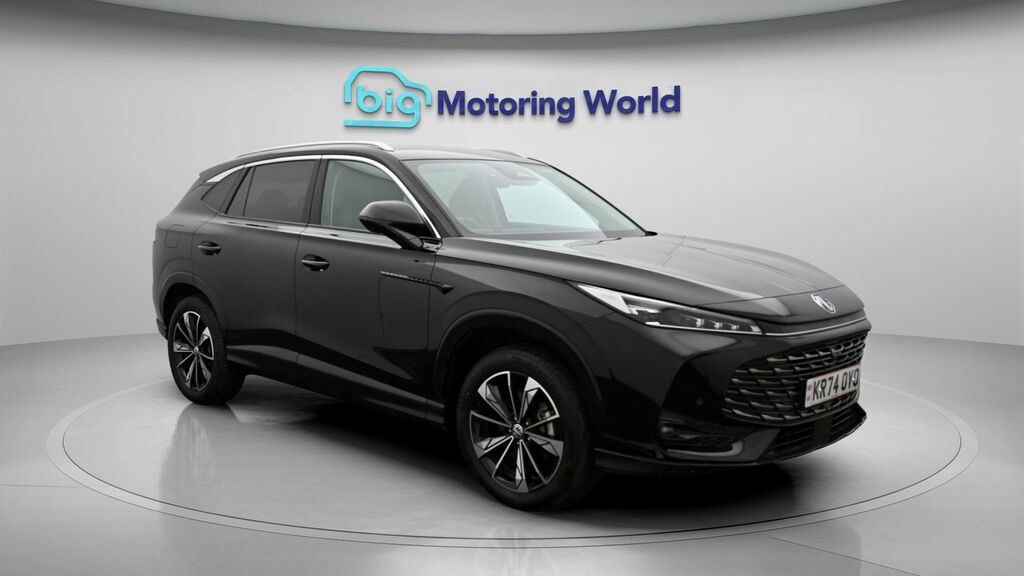 MG HS Trophy Black