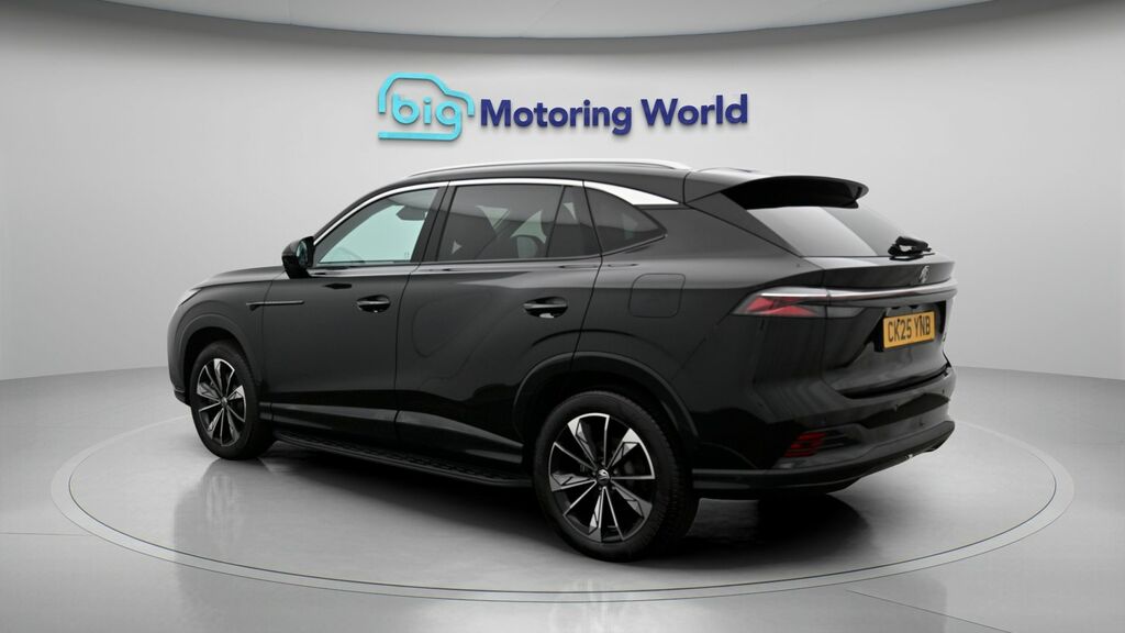 MG HS Trophy Black #5