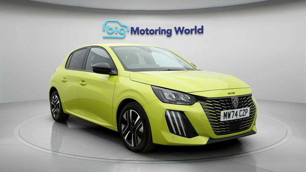 Peugeot 208 Allure Yellow