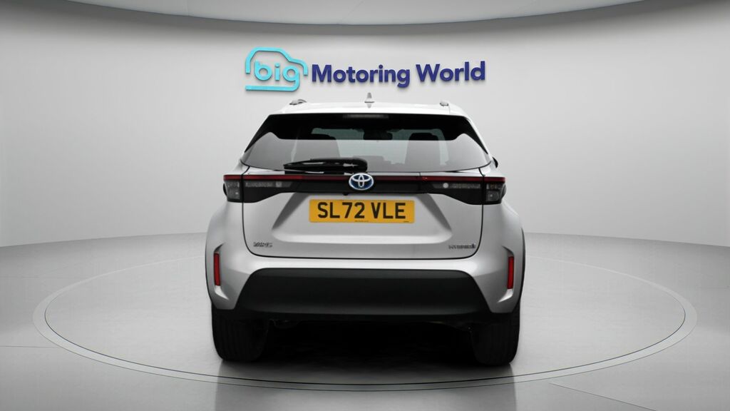 Toyota Yaris Cross Design SL72VLE Silver #6