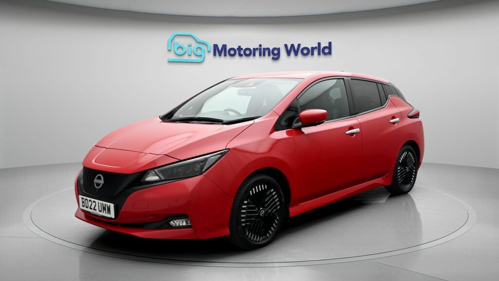 Nissan Leaf Tekna Red #3