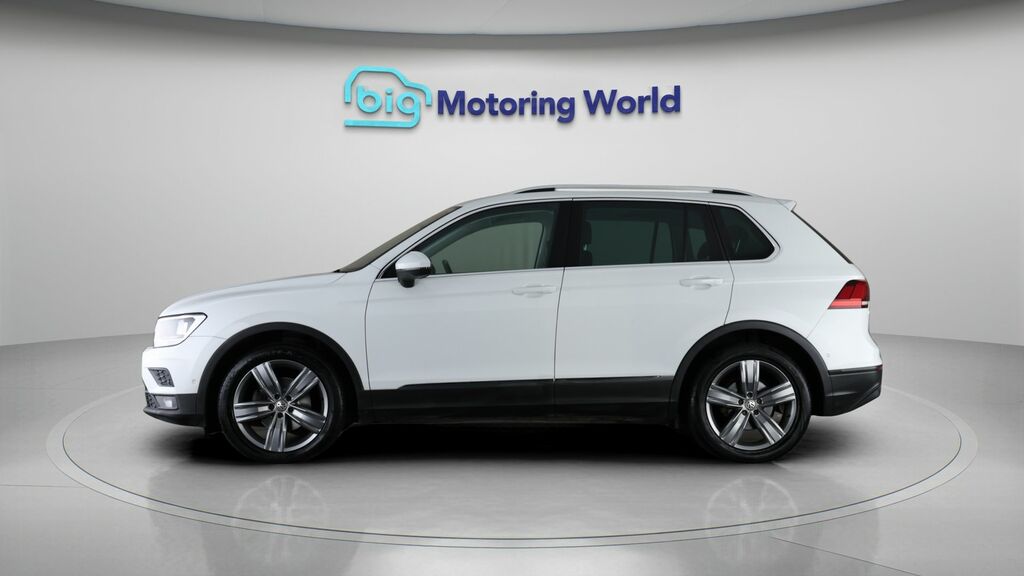 Volkswagen Tiguan Match White #4
