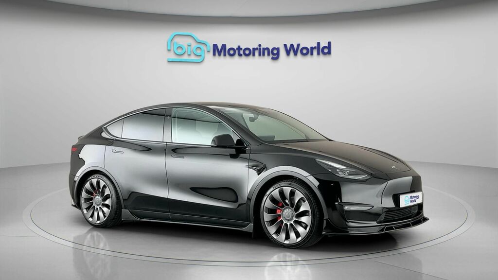Tesla Model Y Performance Black